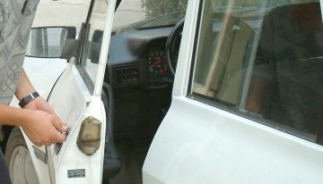 Minori bănuiţi de furt şi distrugeri de autoturisme